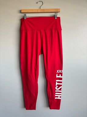 The Ladies Edge Red / White Letter Athletic Workout Leggings Women’s Size 2XL